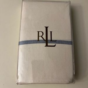 NIP Lauren by Ralph Lauren D’Azure Pillowcases (2), Blue and off white